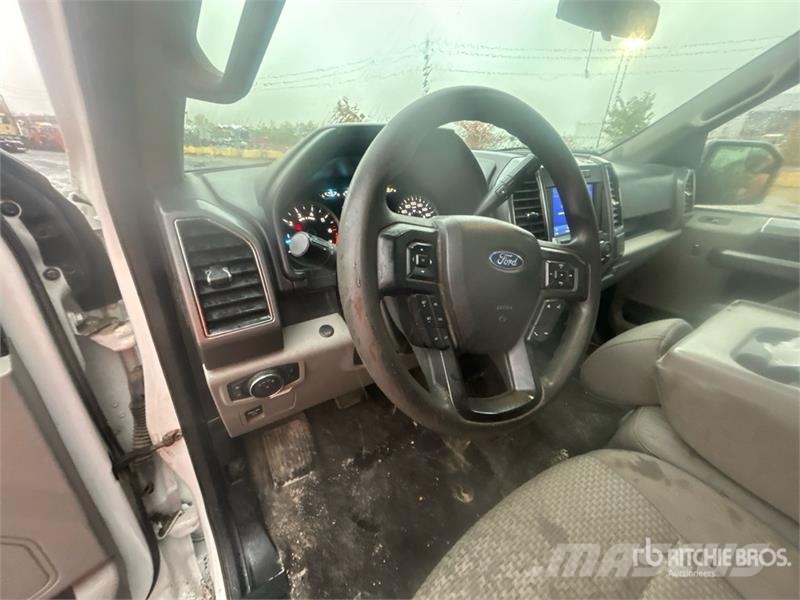 Ford F-150 XLT 4x4 Crew Cab Pickup 其他