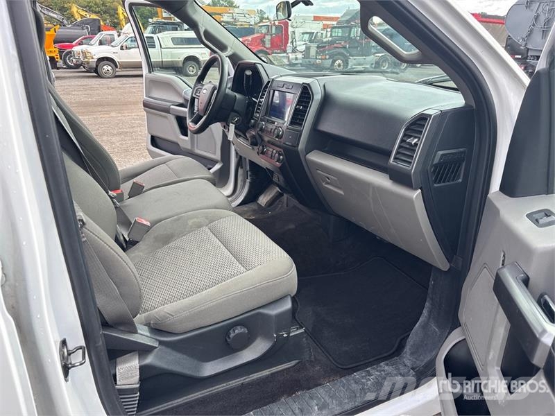 Ford F-150 XLT 4x4 Crew Cab Pickup Muu