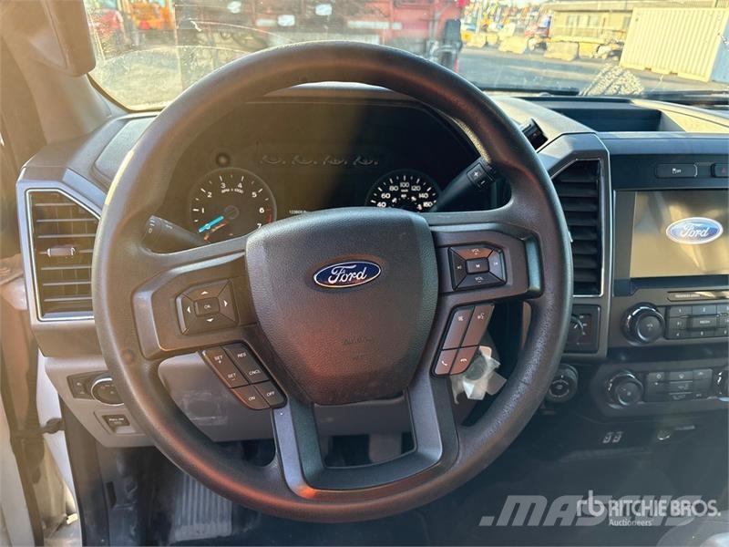 Ford F-150 XLT 4x4 Crew Cab Pickup Прочие фургоны