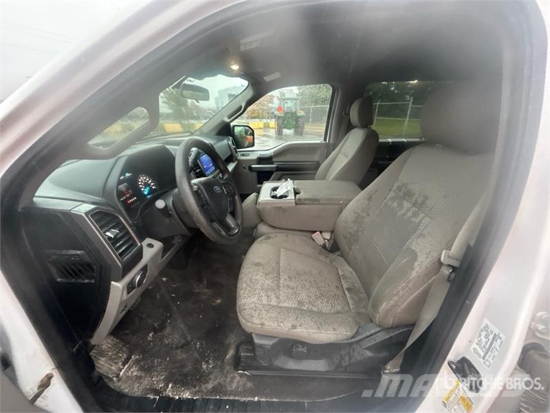Ford F-150 XLT 4x4 Crew Cab Pickup 其他