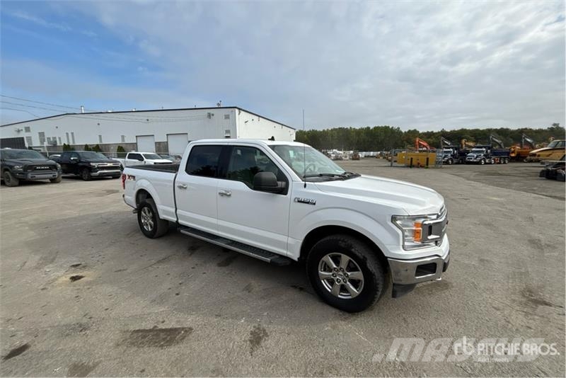 Ford F-150 XLT 4x4 Crew Cab Pickup 其他