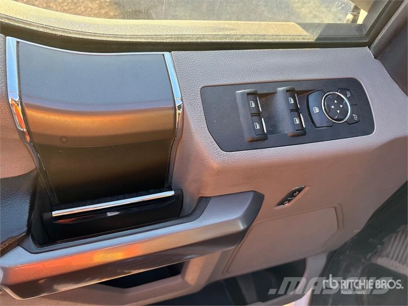 Ford F-150 XLT 4x4 Crew Cab Pickup Прочие фургоны