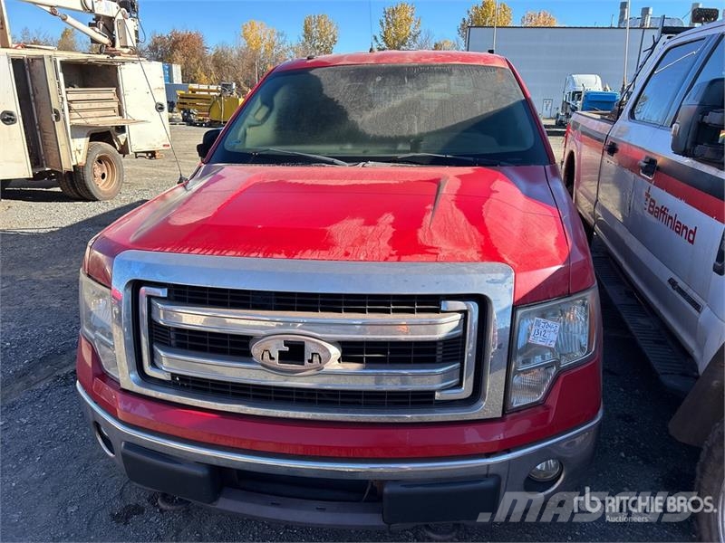 Ford F-150 XLT 4x4 Crew Cab Pickup (Inoperable) Ostalo