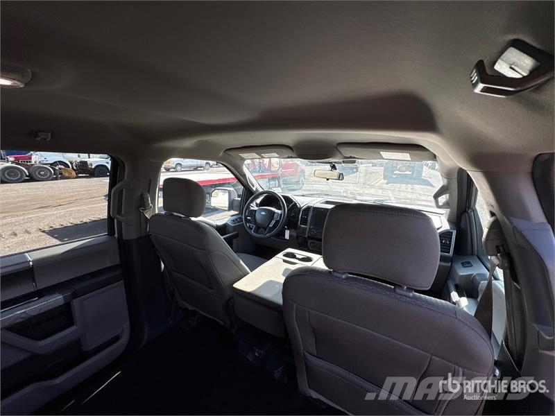 Ford F-150 XLT 4x4 Crew Cab Pickup Muu
