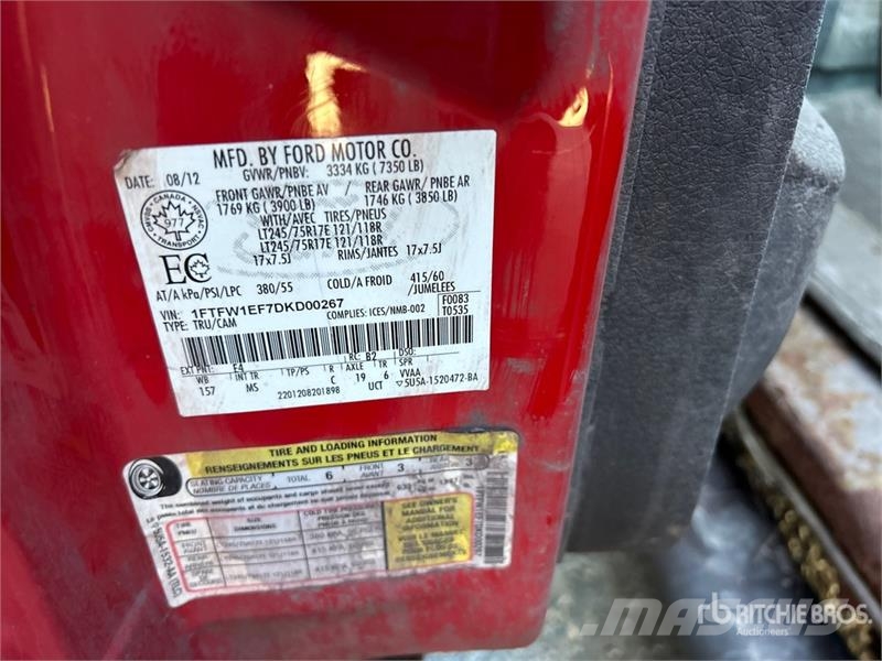 Ford F-150 XLT 4x4 Crew Cab Pickup (Inoperable) Ostalo