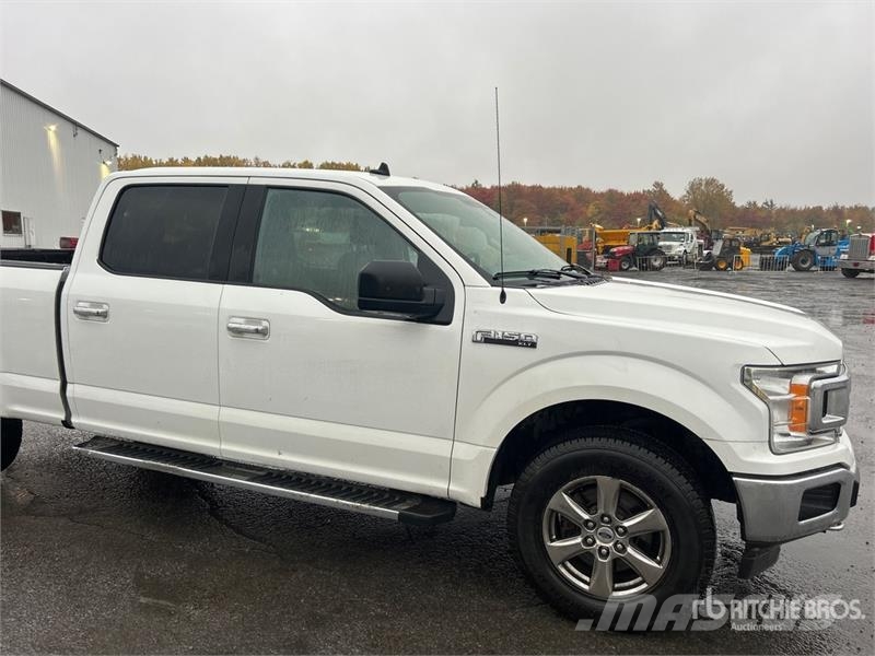 Ford F-150 XLT 4x4 Crew Cab Pickup 其他