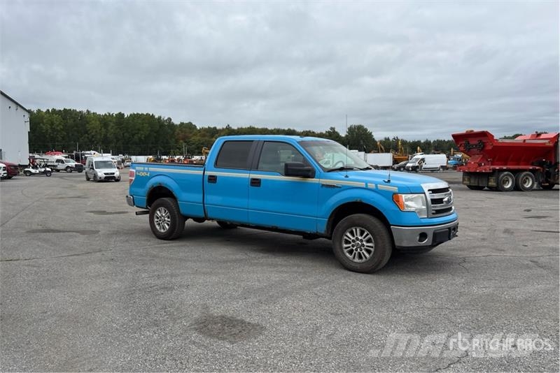 Ford F-150 XLT 4x4 Crew Cab Pickup Muu