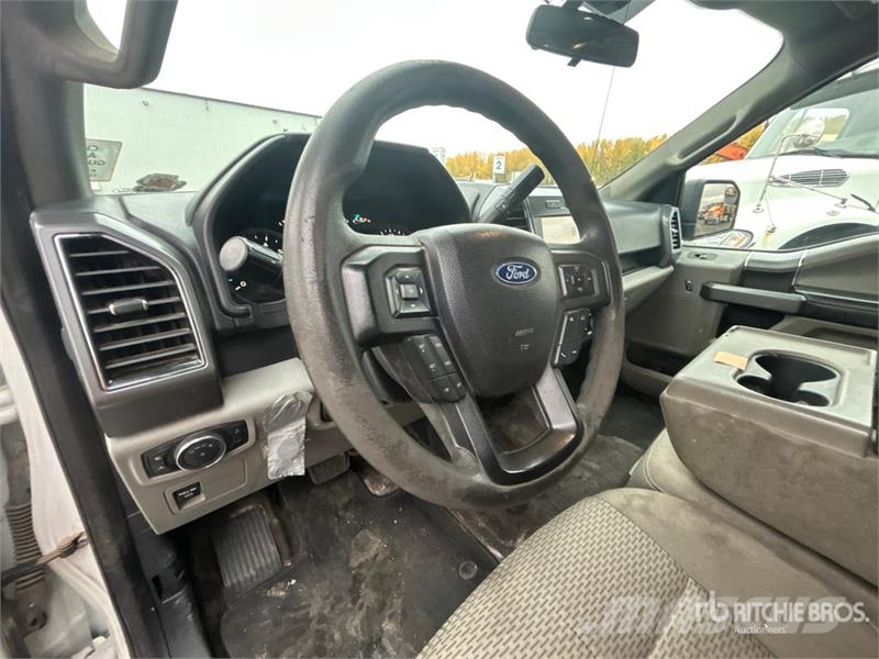 Ford F-150 XLT 4x4 Crew Cab Pickup Ostalo