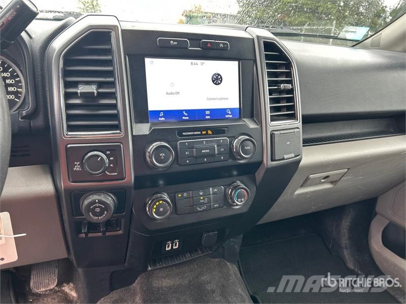 Ford F-150 XLT 4x4 Crew Cab Pickup 其他