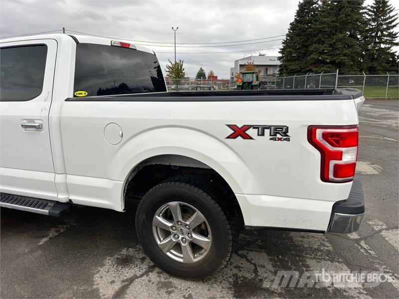 Ford F-150 XLT 4x4 Crew Cab Pickup Ostalo