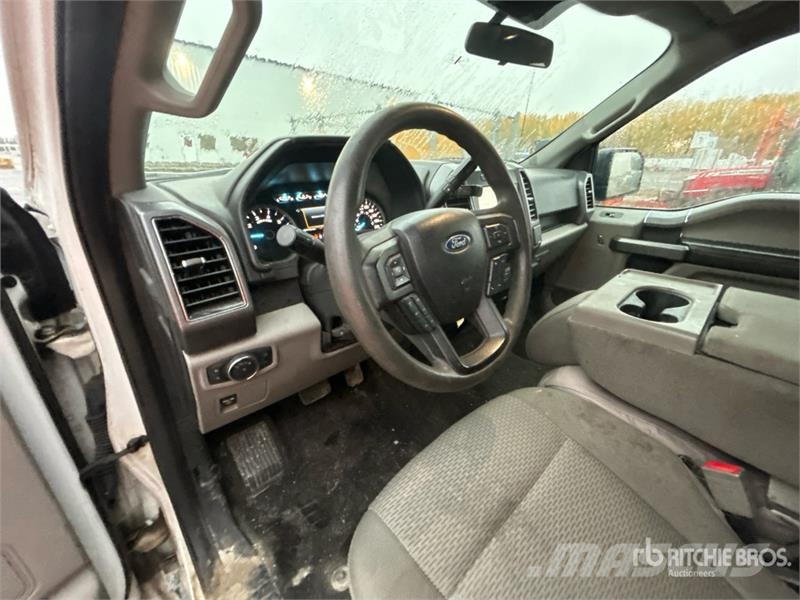 Ford F-150 XLT 4x4 Crew Cab Pickup 其他