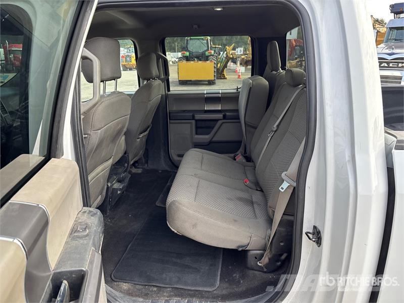Ford F-150 XLT 4x4 Crew Cab Pickup 其他