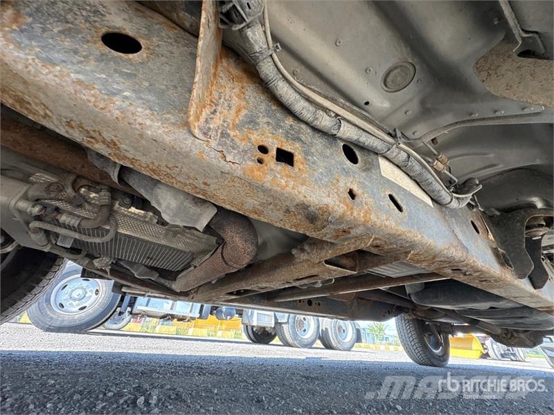 Ford F-150 XLT 4x4 Crew Cab Pickup Muu