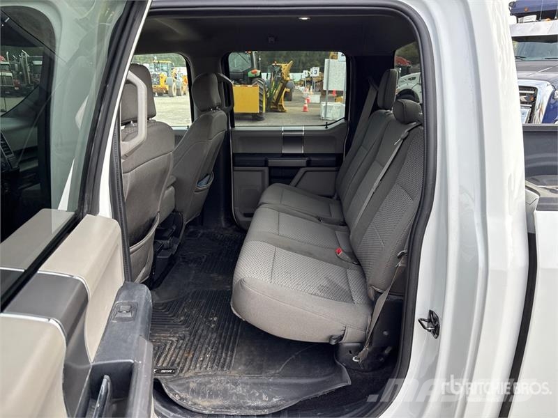 Ford F-150 XLT 4x4 Crew Cab Pickup 其他