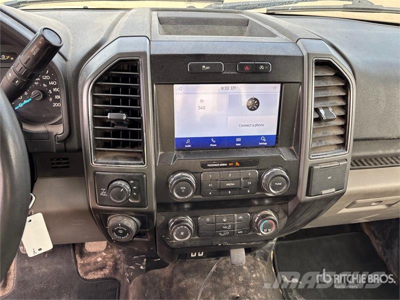 Ford F-150 XLT 4x4 Crew Cab Pickup 其他