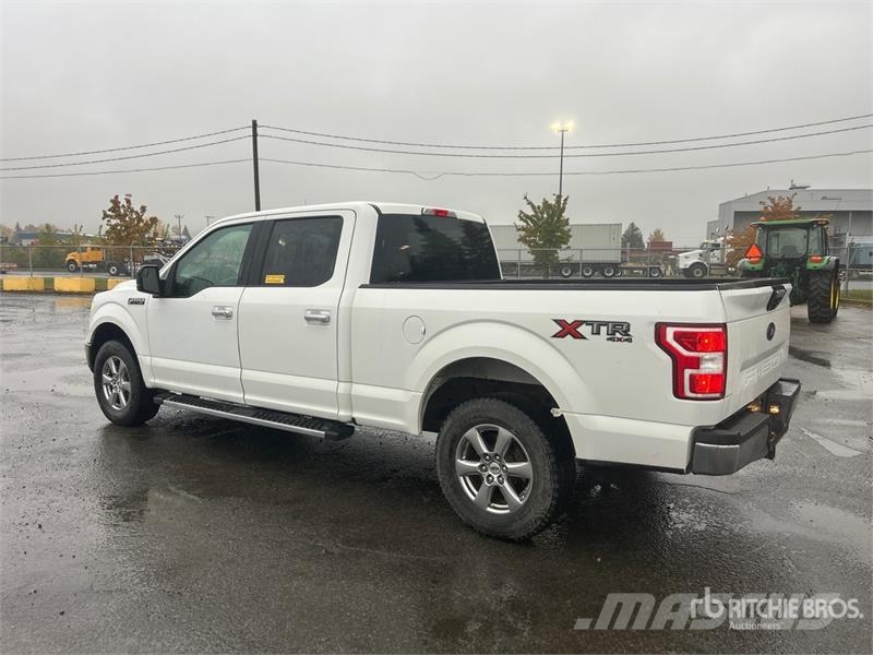 Ford F-150 XLT 4x4 Crew Cab Pickup Andre varebiler