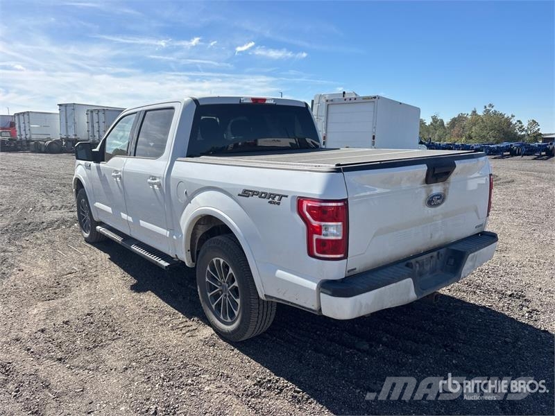 Ford F-150 XLT 4x4 Crew Cab Pickup 其他