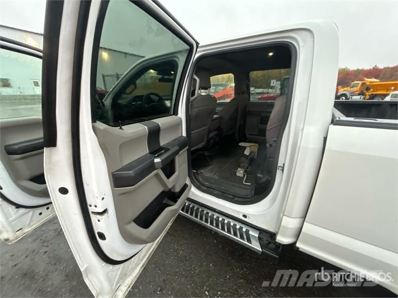 Ford F-150 XLT 4x4 Crew Cab Pickup 其他
