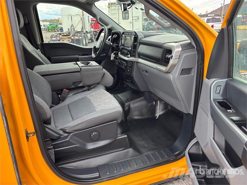 Ford F-150 XLT 4x4 Crew Cab Pickup Autre fourgon / utilitaire