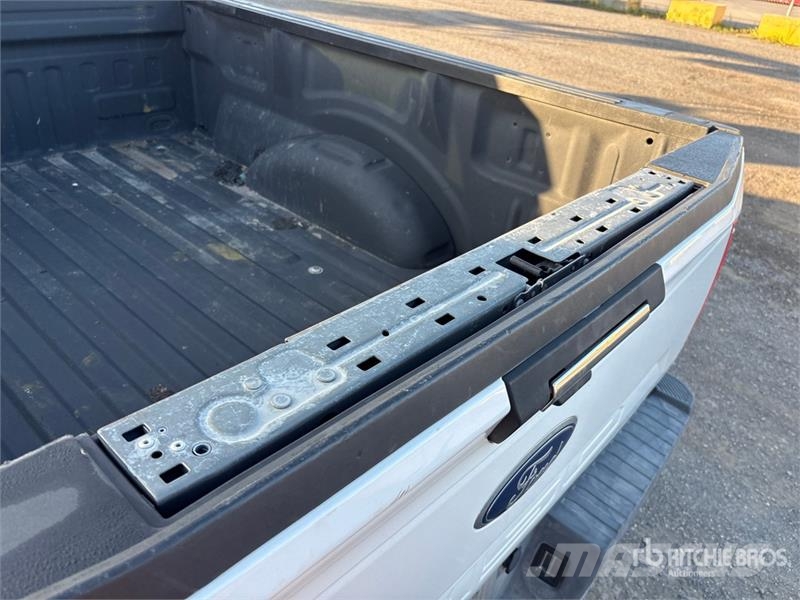 Ford F-150 XLT 4x4 Crew Cab Pickup Прочие фургоны
