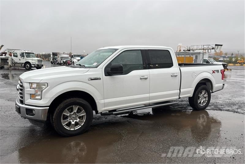 Ford F-150 XLT 4x4 Crew Cab Pickup 其他