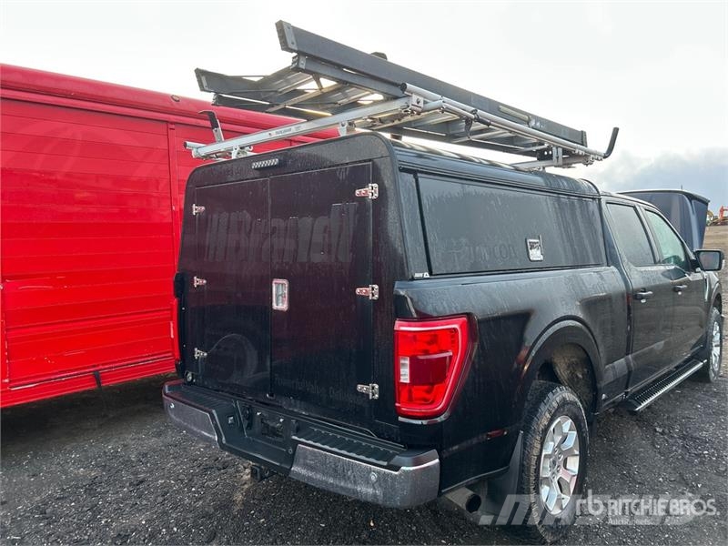 Ford F-150 XLT 4x4 Crew Cab Pickup Other