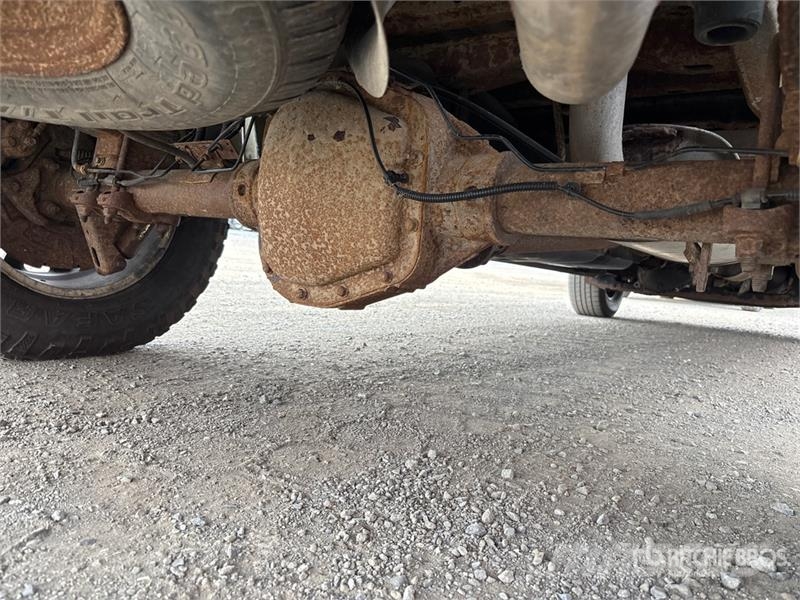 Ford F-150 XLT 4x4 Crew Cab Pickup Muu