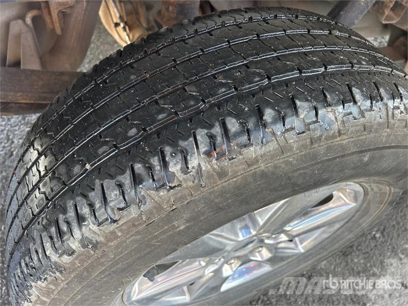 Ford F-150 XLT 4x4 Crew Cab Pickup 其他