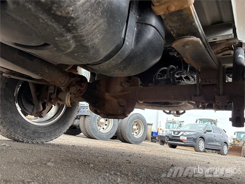 Ford F-150 XLT 4x4 Crew Cab Pickup Drugi
