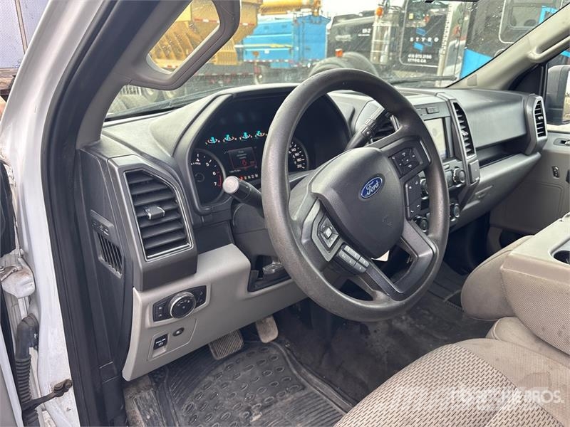 Ford F-150 XLT 4x4 Crew Cab Pickup Other