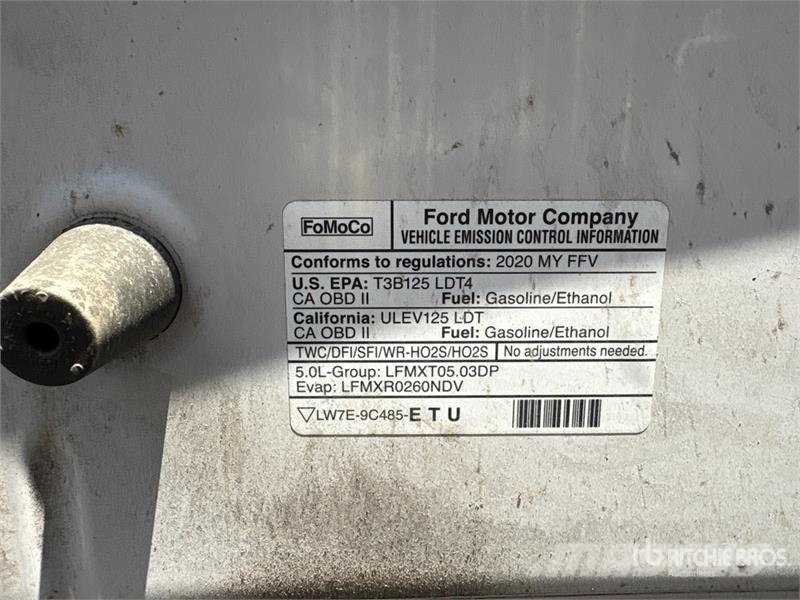 Ford F-150 XLT 4x4 Crew Cab Pickup Muu