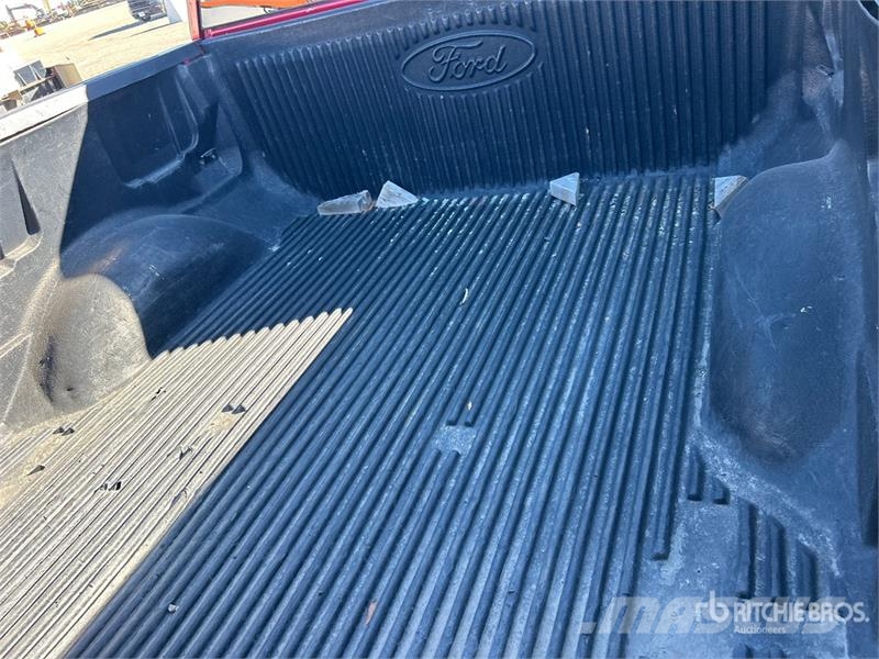 Ford F-150 XLT 4x4 Crew Cab Pickup Otras furgonetas