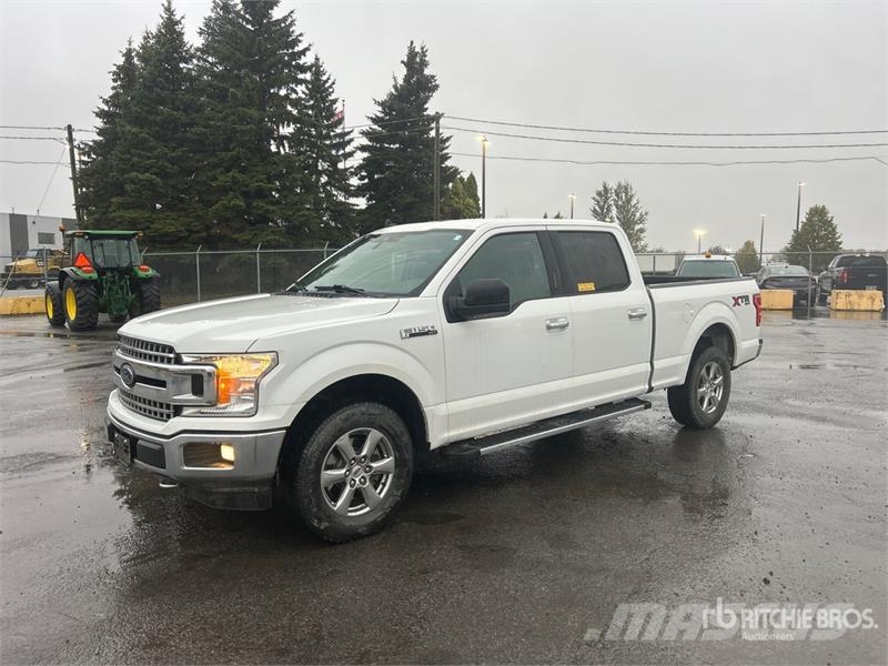 Ford F-150 XLT 4x4 Crew Cab Pickup Andre varebiler