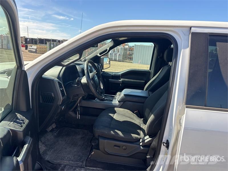 Ford F-150 XLT 4x4 Crew Cab Pickup 其他