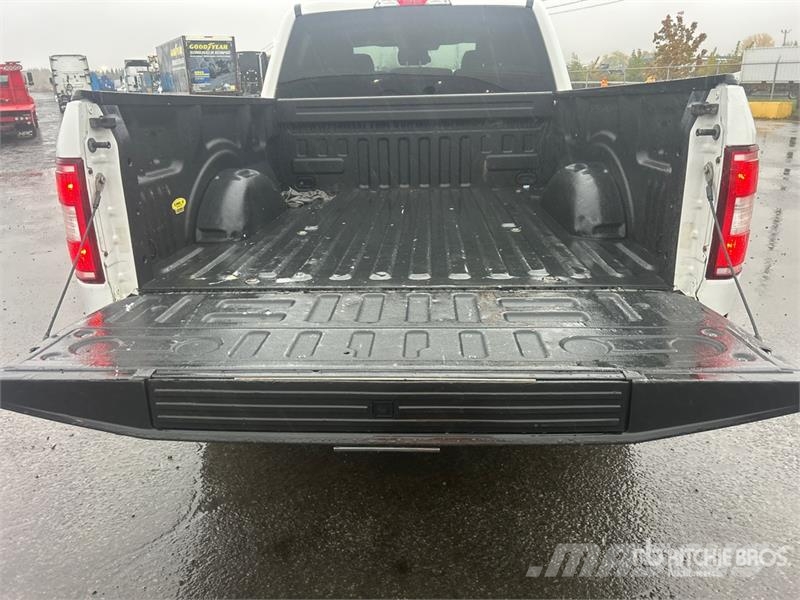 Ford F-150 XLT 4x4 Crew Cab Pickup 其他
