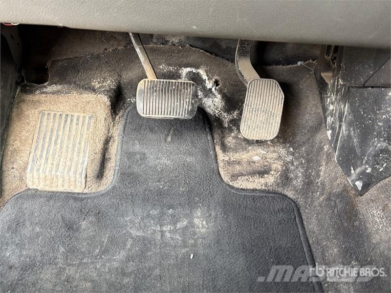 Ford F-150 XLT 4x4 Crew Cab Pickup 其他