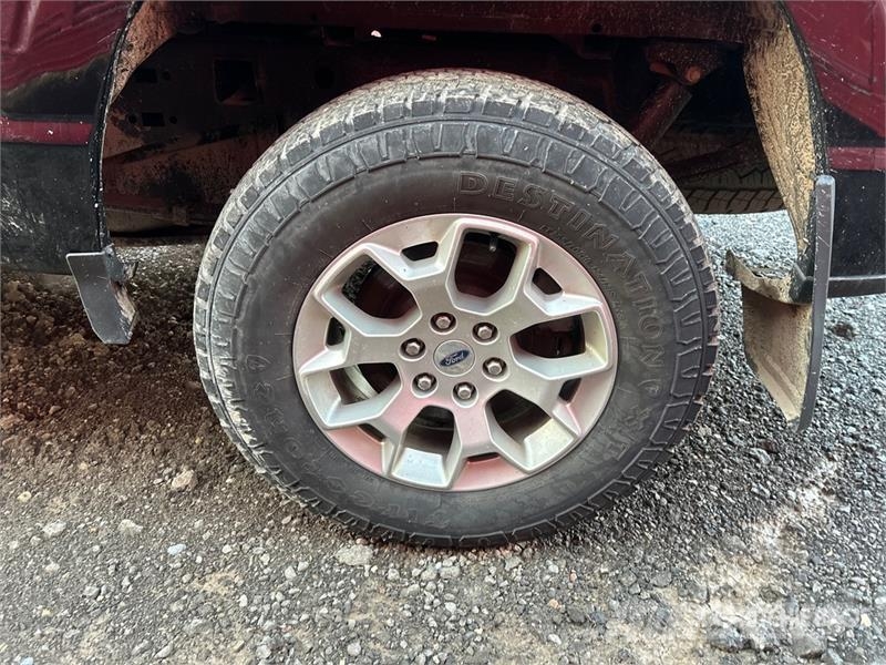 Ford F-150 XLT 4x4 Crew Cab Pickup Other