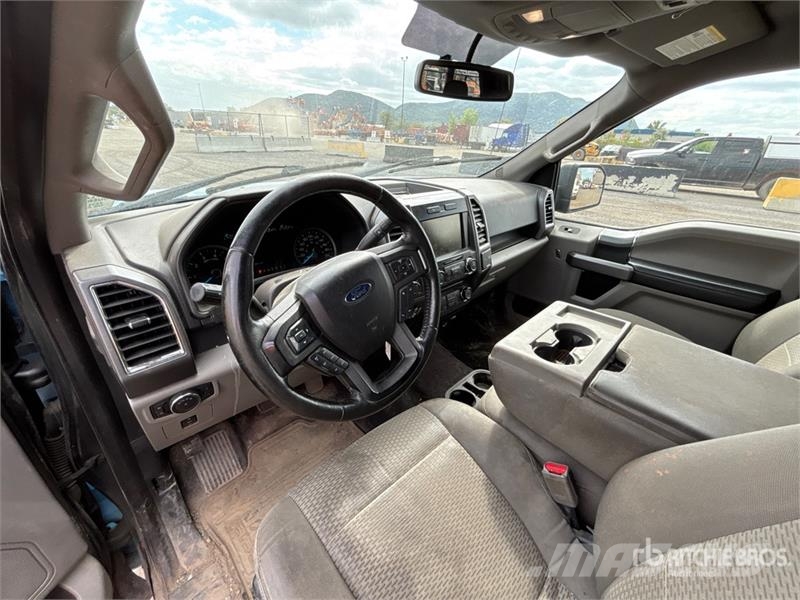Ford F-150 XLT 4x4 Crew Cab Pickup Drugi