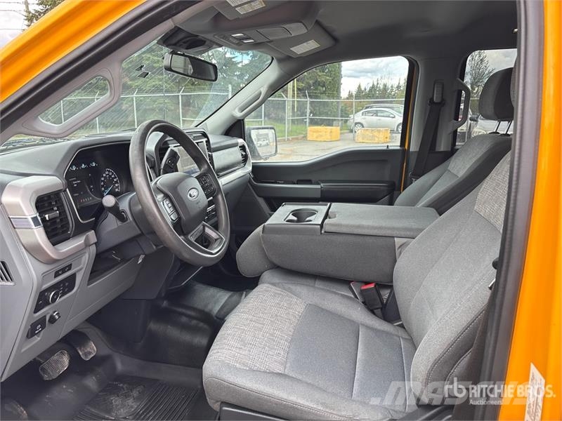 Ford F-150 XLT 4x4 Crew Cab Pickup Autre fourgon / utilitaire