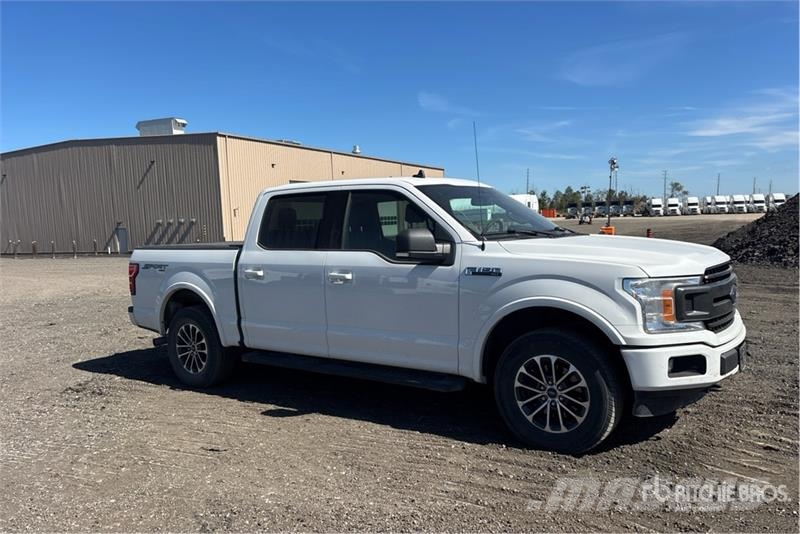 Ford F-150 XLT 4x4 Crew Cab Pickup 其他