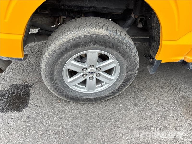 Ford F-150 XLT 4x4 Crew Cab Pickup Autre fourgon / utilitaire