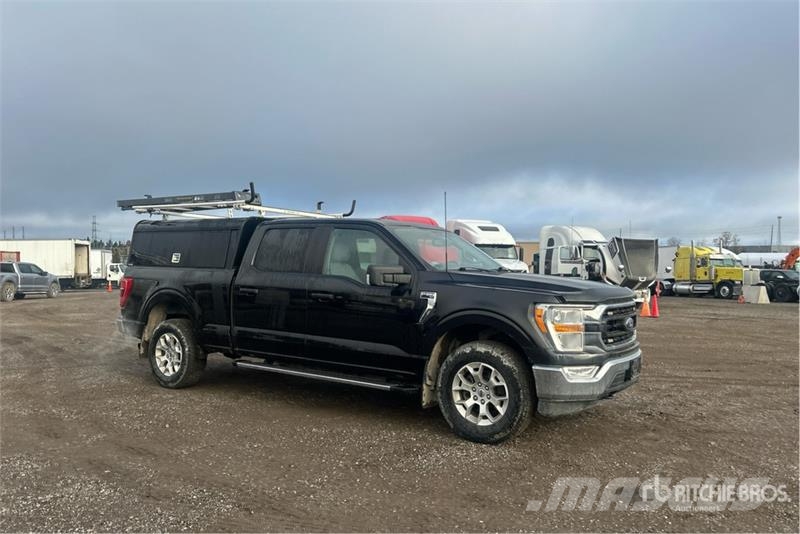 Ford F-150 XLT 4x4 Crew Cab Pickup Other