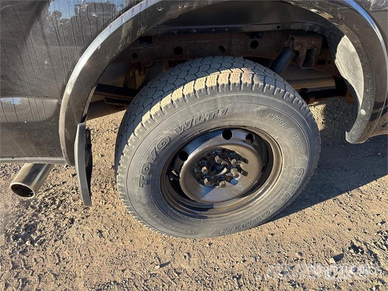 Ford F-150 XLT 4x4 Crew Cab Pickup Ostalo