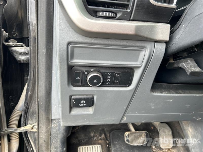 Ford F-150 XLT 4x4 Crew Cab Pickup Other