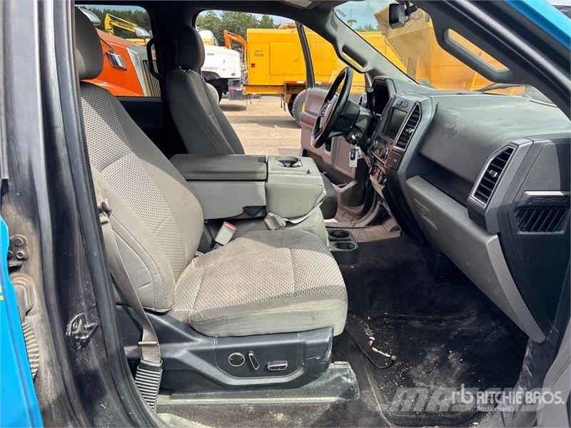 Ford F-150 XLT 4x4 Crew Cab Pickup Drugi