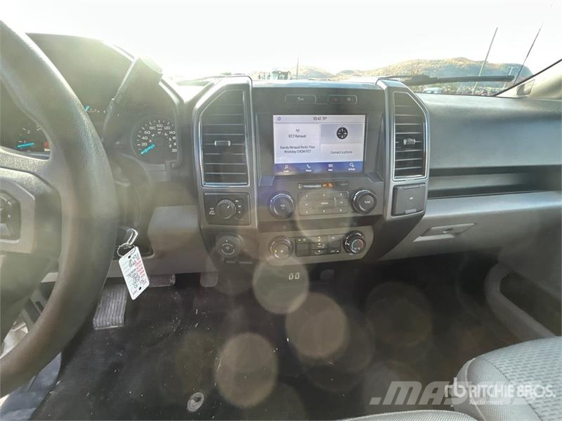 Ford F-150 XLT 4x4 Crew Cab Pickup 其他
