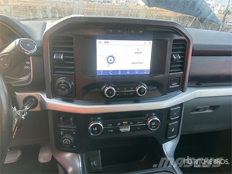 Ford F-150 XLT 4x4 Crew Cab Pickup Other