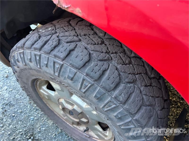 Ford F-150 XLT 4x4 Crew Cab Pickup (Inoperable) Ostalo
