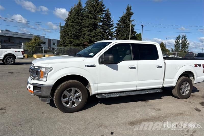 Ford F-150 XLT 4x4 Crew Cab Pickup Muu
