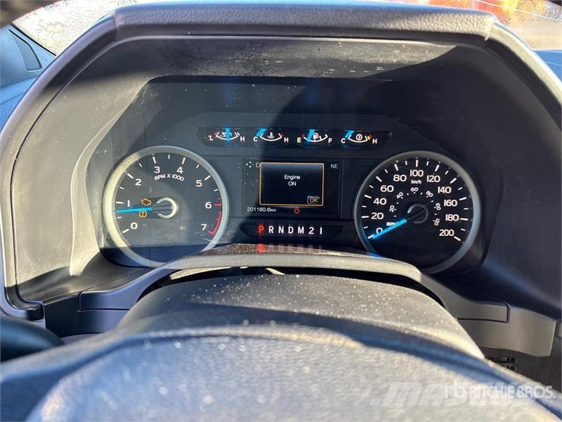Ford F-150 XLT 4x4 Crew Cab Pickup Ostalo